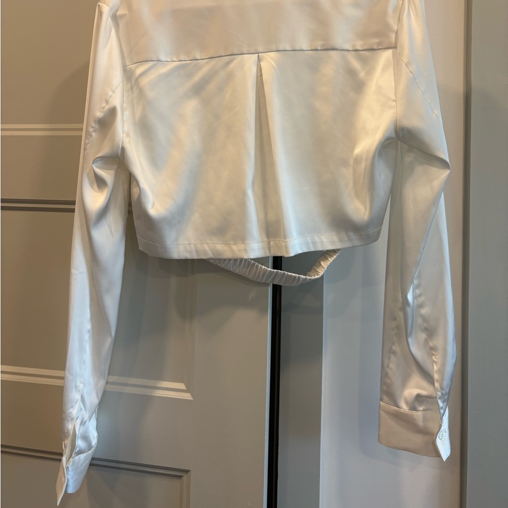 Steve Madden White Button Down Cropped Satin Shirt - Picture 2 of 3